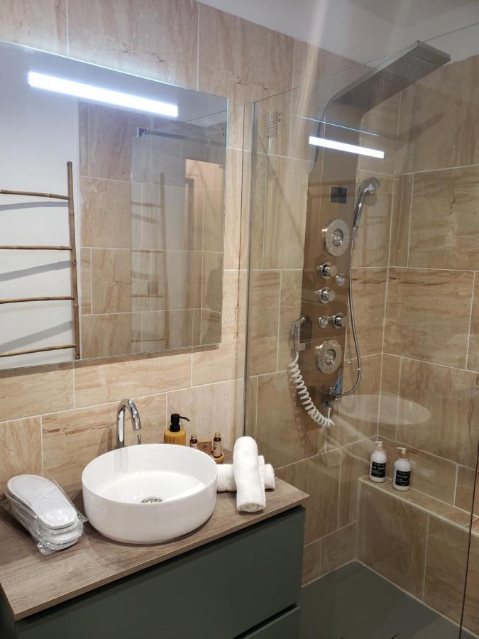 Maison Du Bonheur 2 A Troyes Logement Entier Avec Parking エクステリア 写真