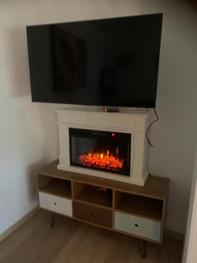 Maison Du Bonheur 2 A Troyes Logement Entier Avec Parking エクステリア 写真